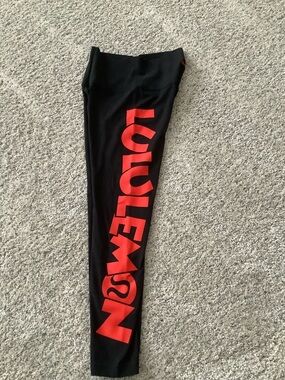 lululemon athletica winder high rise 25” Leggings with Disney script lulu logo